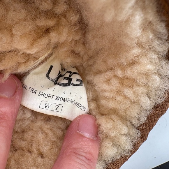 UGG Boots WOMENS Ultra Short Revival Sheepskin Boots Chestnut - Size 7 #5225 - Picture 7 of 15